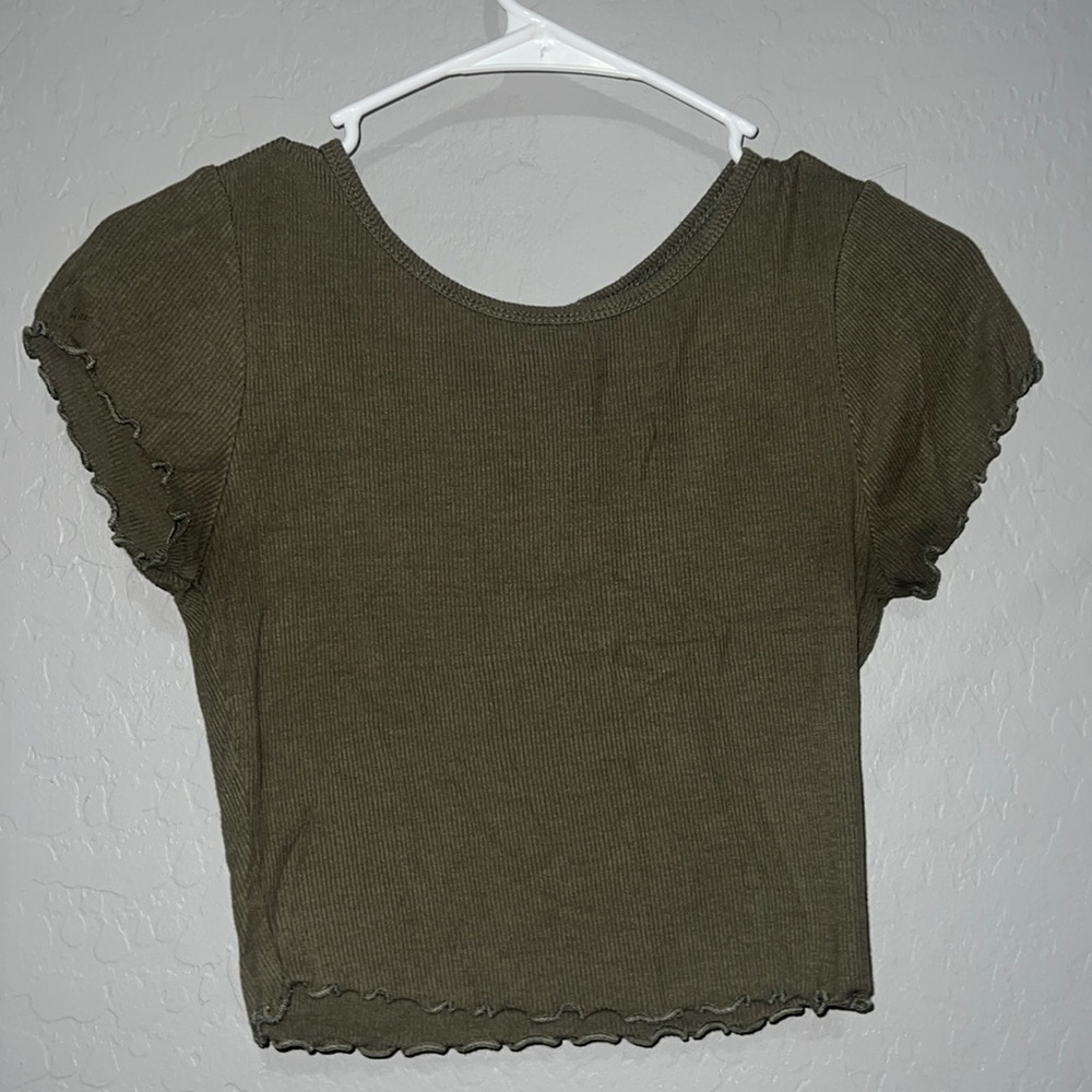 Tilly’s green shirt !
